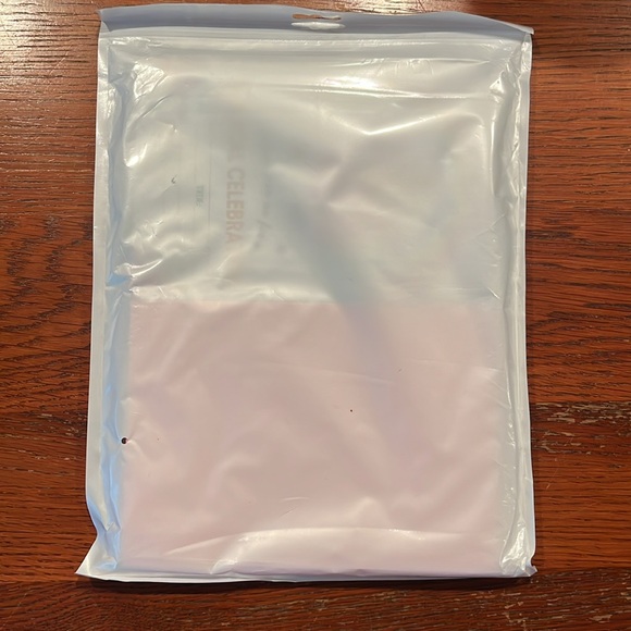 NIP Unicorn 🦄 Theme Birthday Party Invitations - Picture 4 of 6